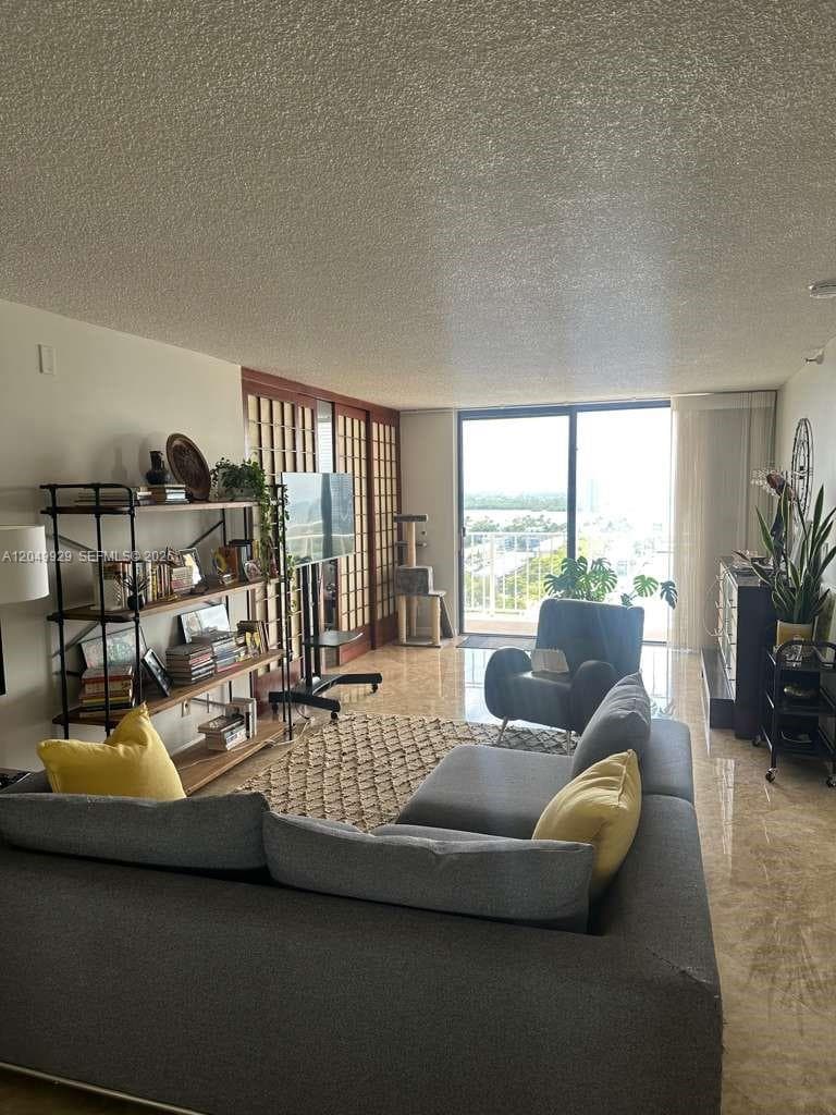 290 174th St # 2207, Sunny Isles Beach FL 33160 photo 4