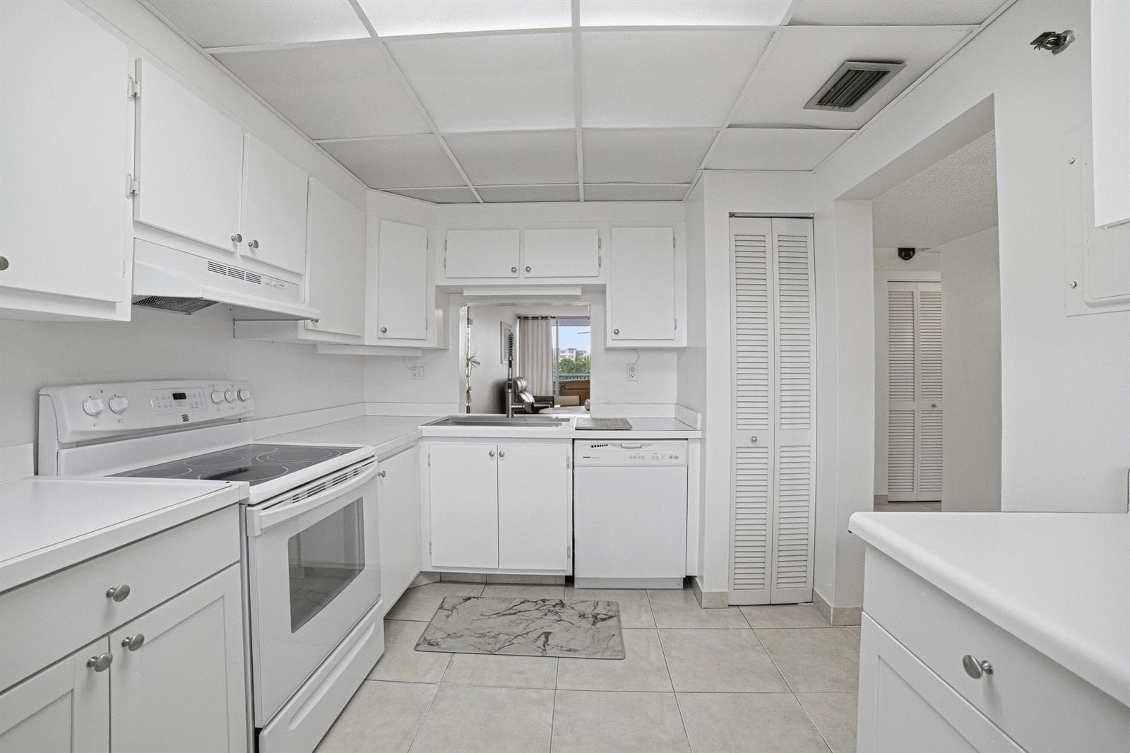 3940 Inverrary Boulevard # a, Lauderhill FL 33319 photo 5