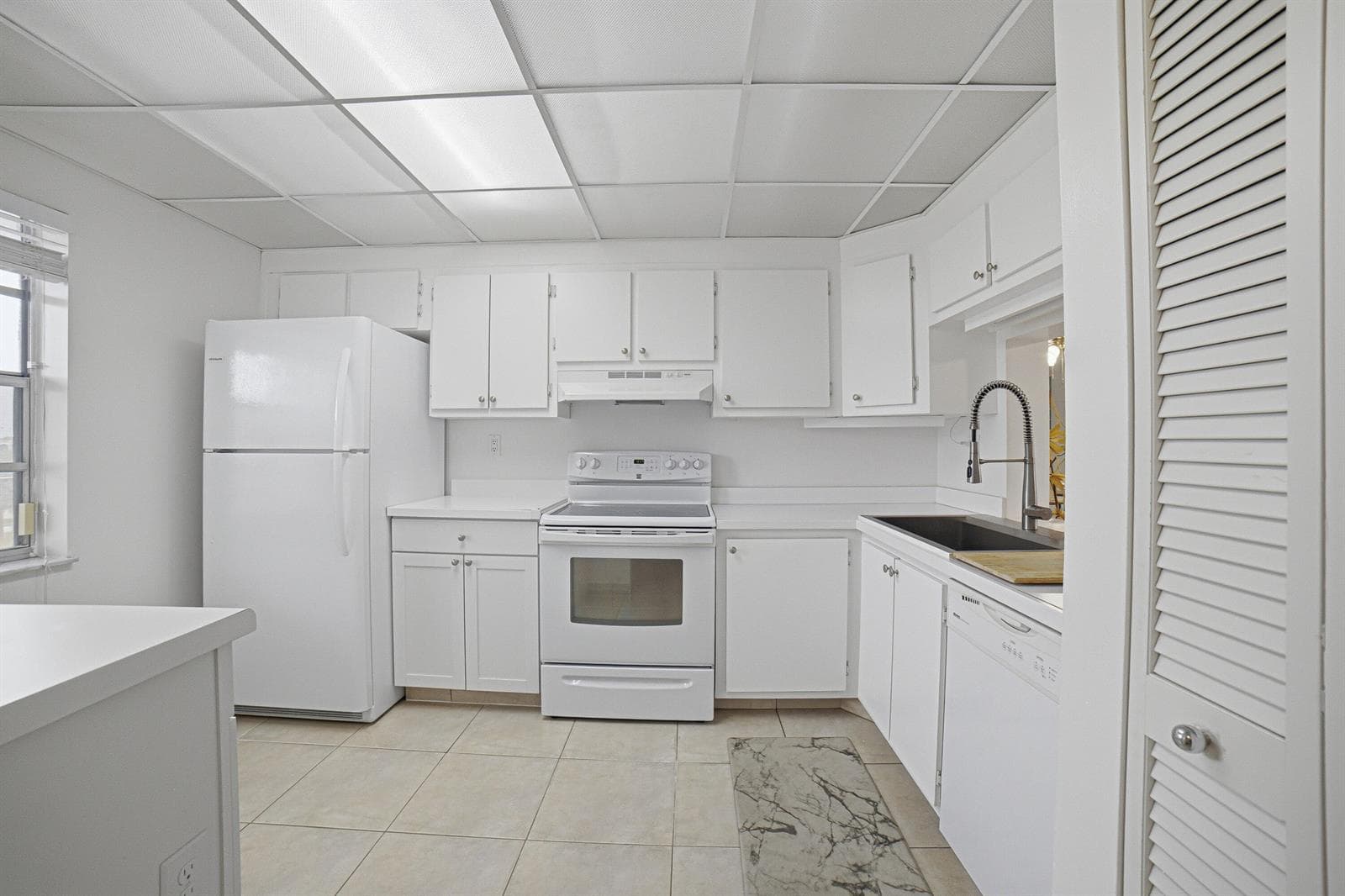 3940 Inverrary Boulevard # a, Lauderhill FL 33319 photo 4