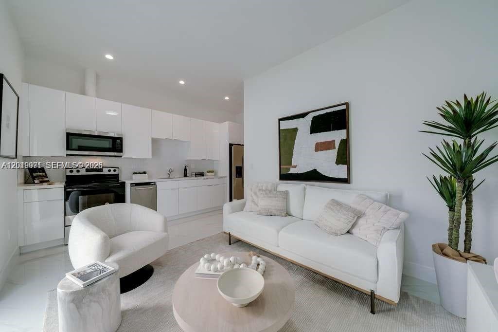 2936 NW 27th St # 2936, Miami FL 33142 photo 2