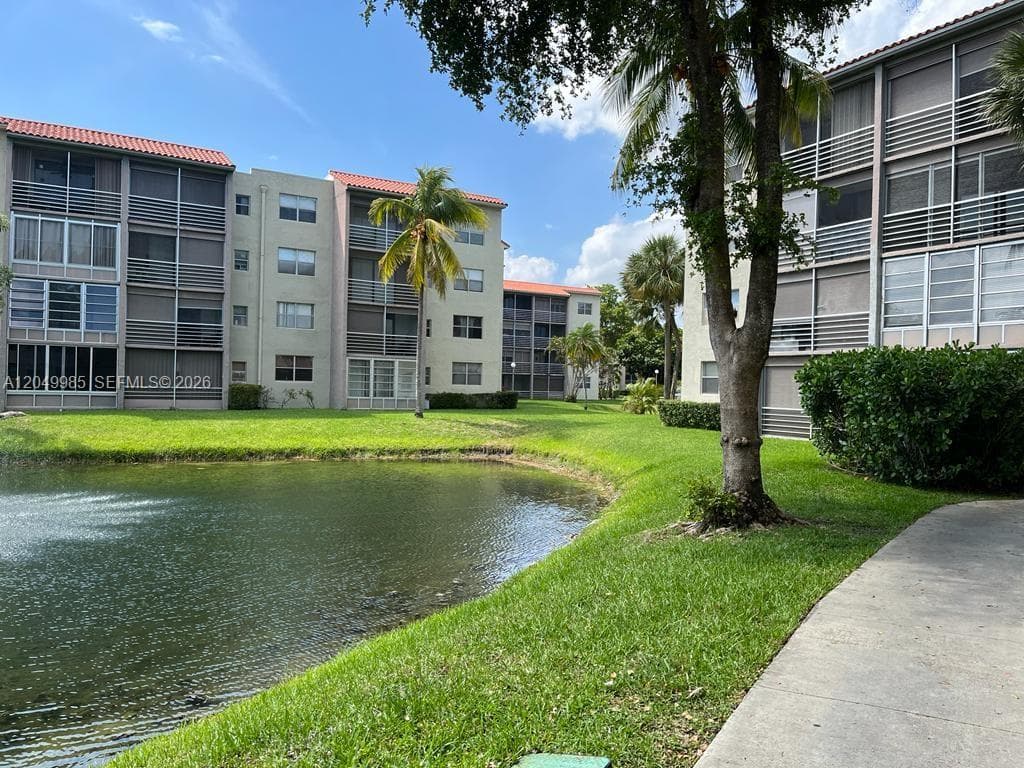 1830 SW 81st Ave # 4204, North Lauderdale FL 33068 photo 2