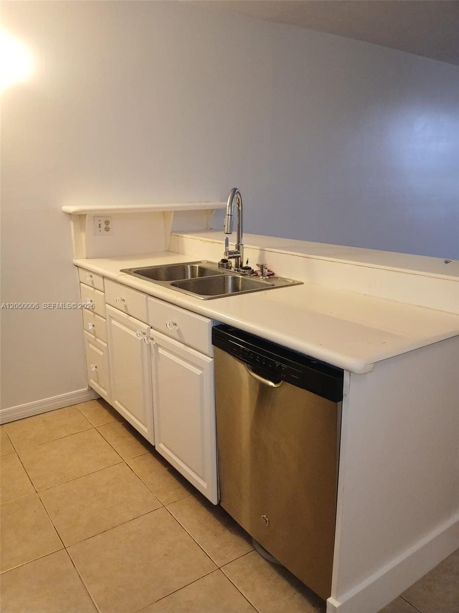 2501 Riverside Dr # A, Coral Springs FL 33065 photo 4