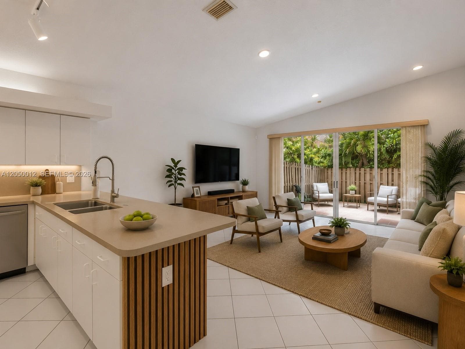 8967 NW 146th Ter, Miami Lakes FL 33018 photo 3