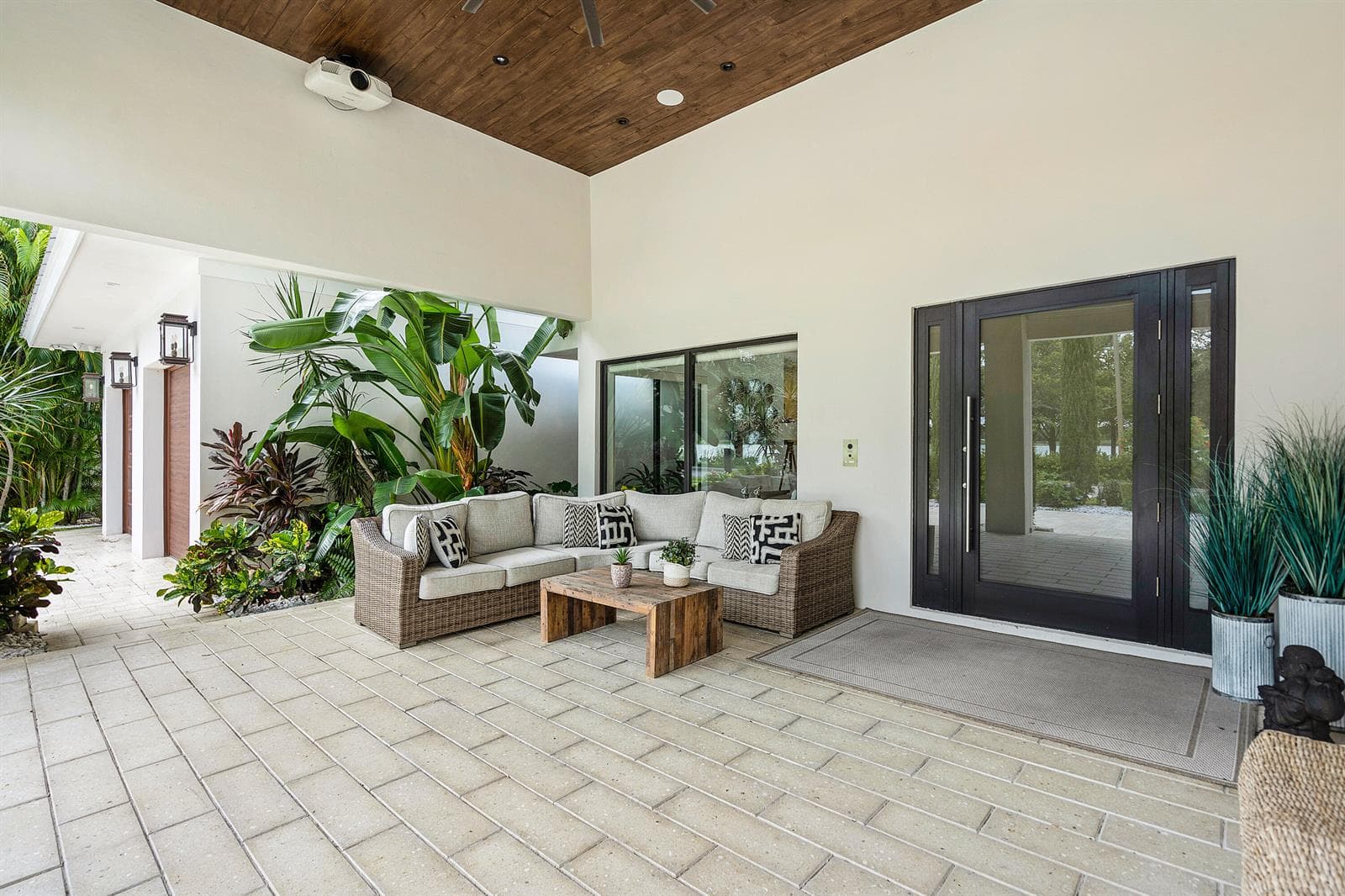 1117 Lake Drive, Delray Beach FL 33444 photo 4