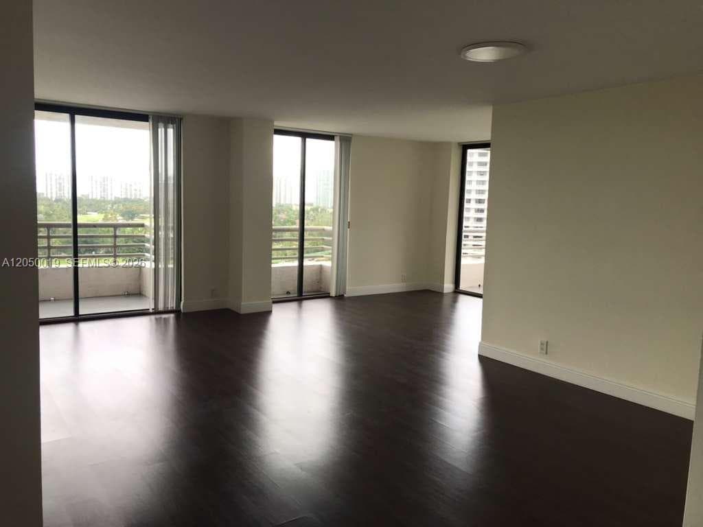3300 NE 191st St # 1412, Aventura FL 33180