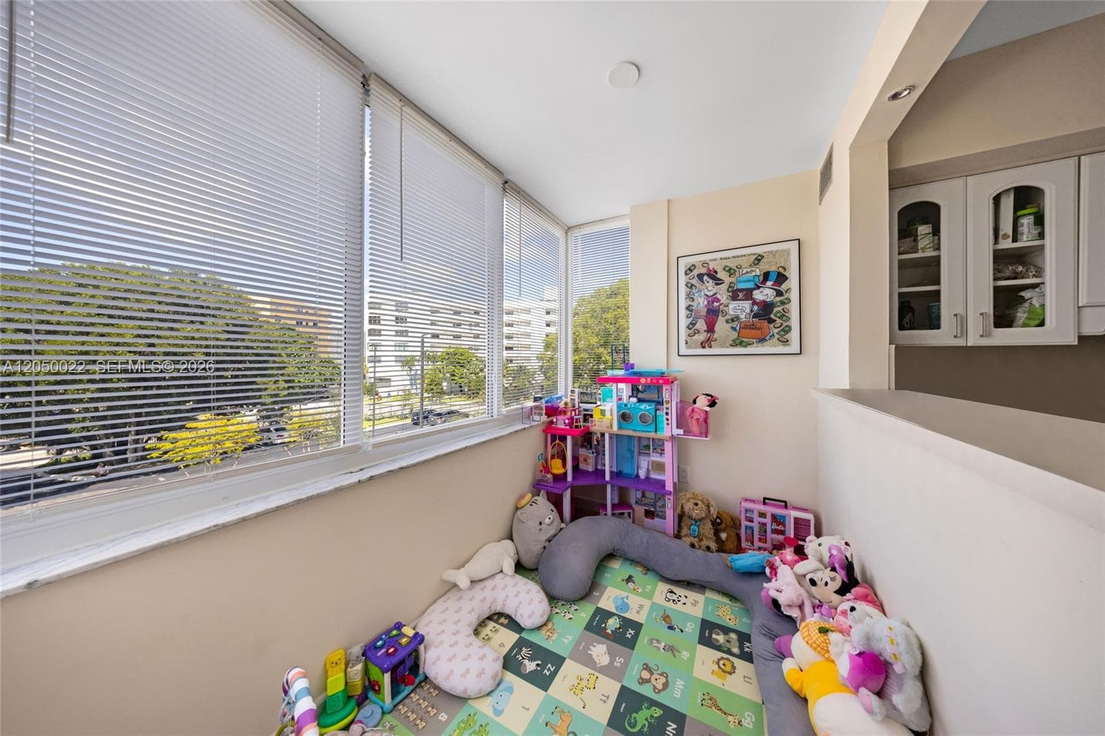 250 180th Dr # 352, Sunny Isles Beach FL 33160 photo 5