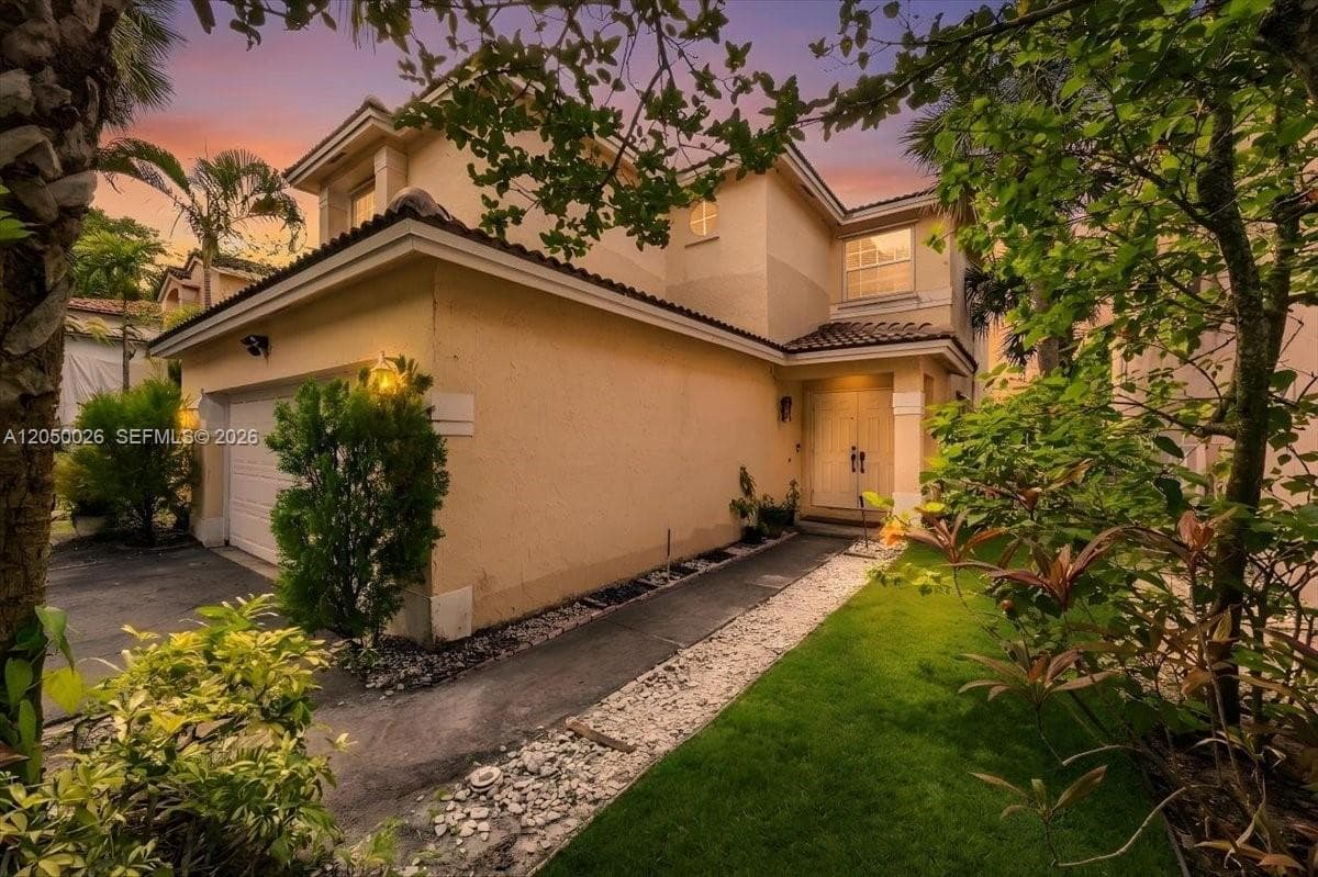 9847 Fairway Cove Ln, Plantation FL 33324 photo 3