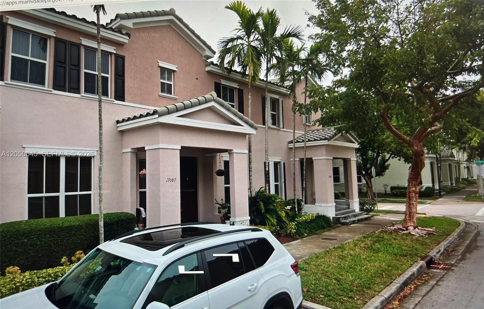 17087 SW 93rd St, Miami FL 33196 photo 2