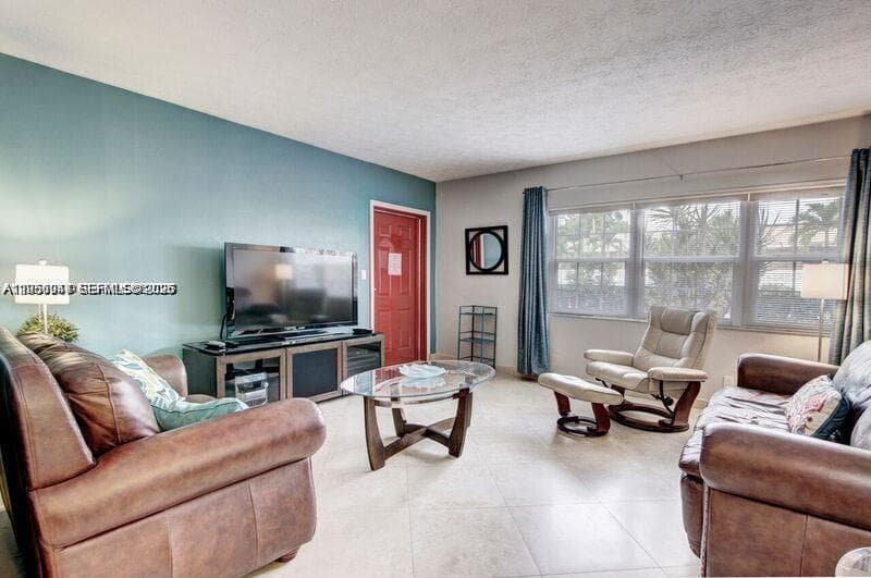 221 SE 9th Ave # 112, Pompano Beach, FL 33060 photo 2