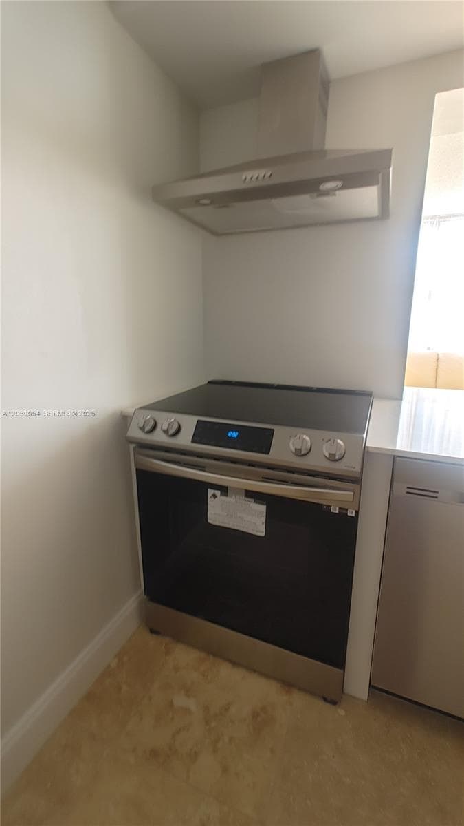 1000 Parkview Dr # 125, Hallandale Beach FL 33009 photo 4