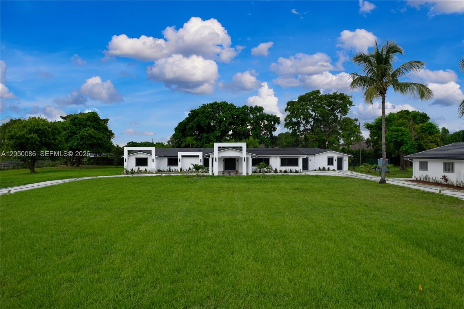 17640 SW 52nd Ct, Southwest Ranches FL 33331 photo 3