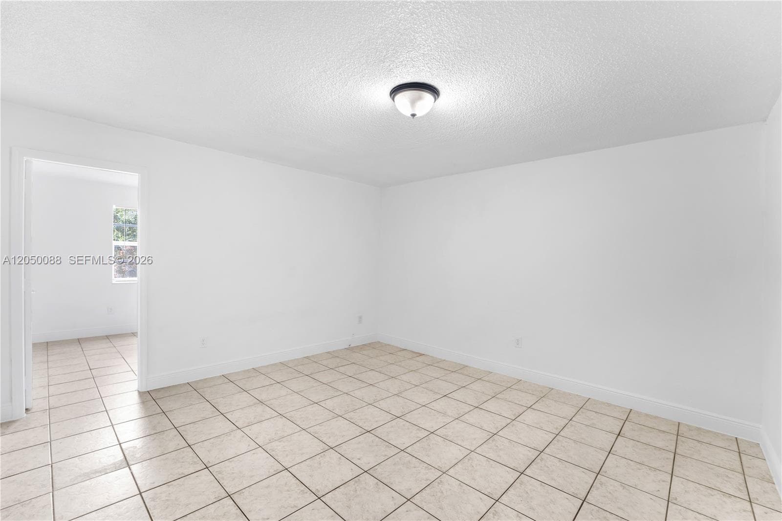 1305 W 53rd St # 420, Hialeah FL 33012 photo 4