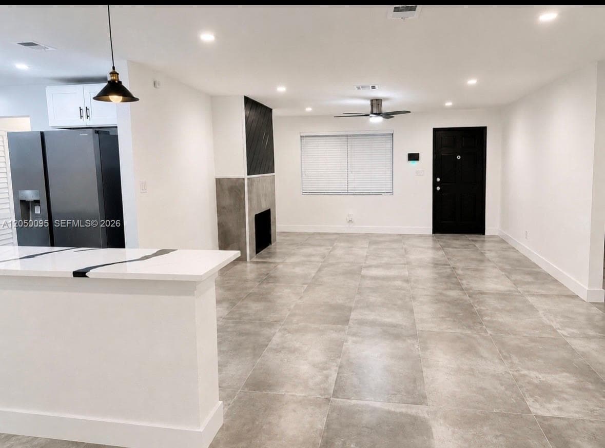 1039 NE 17th Ave, Fort Lauderdale FL 33304 photo 2