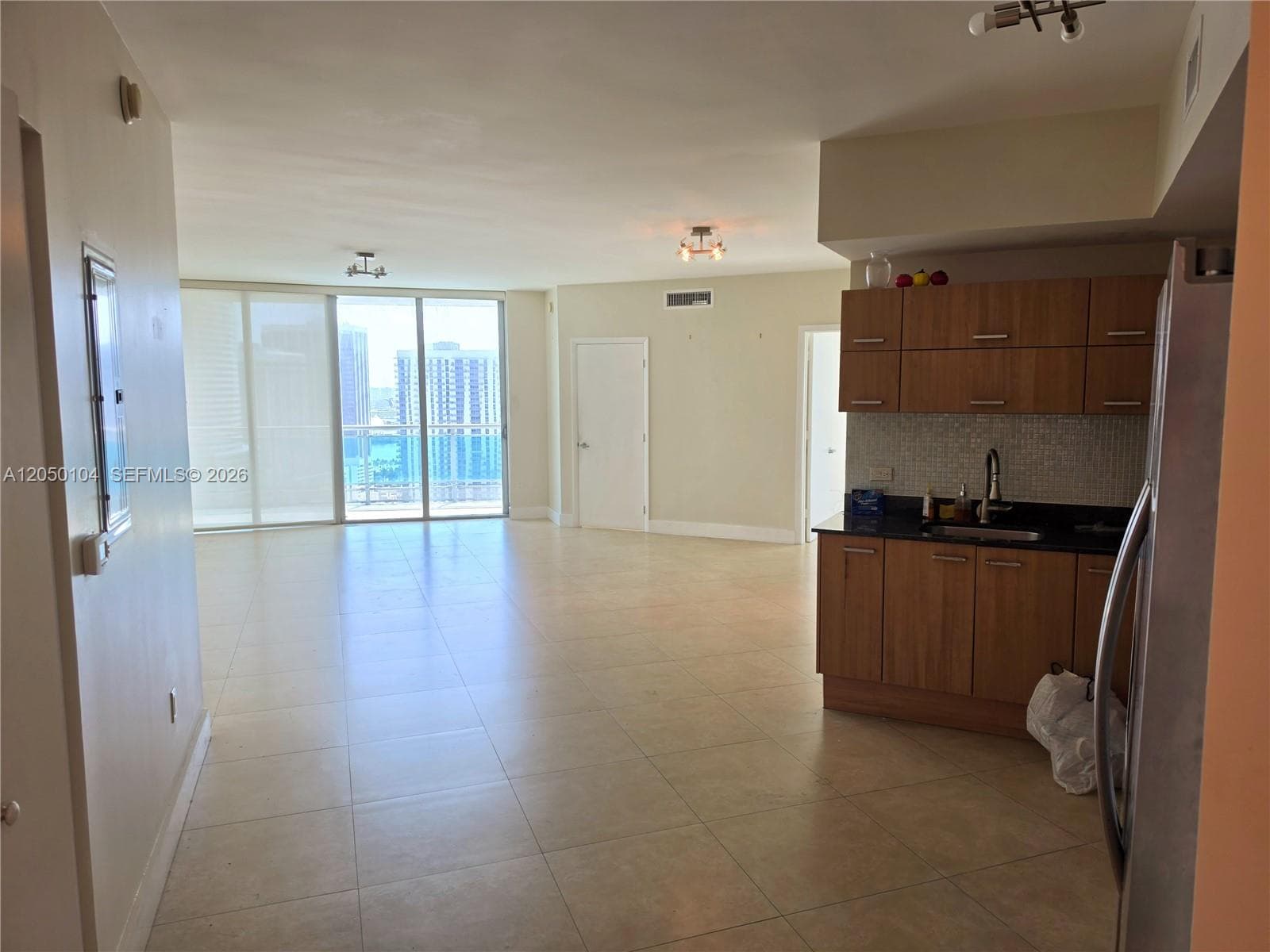 350 S Miami Ave # 3201, Miami FL 33130 photo 3