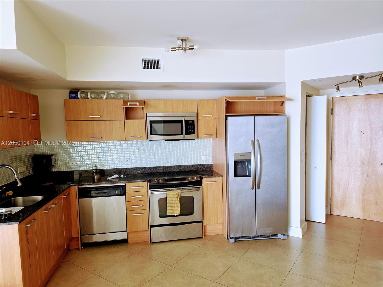 350 S Miami Ave # 3201, Miami FL 33130 photo 4