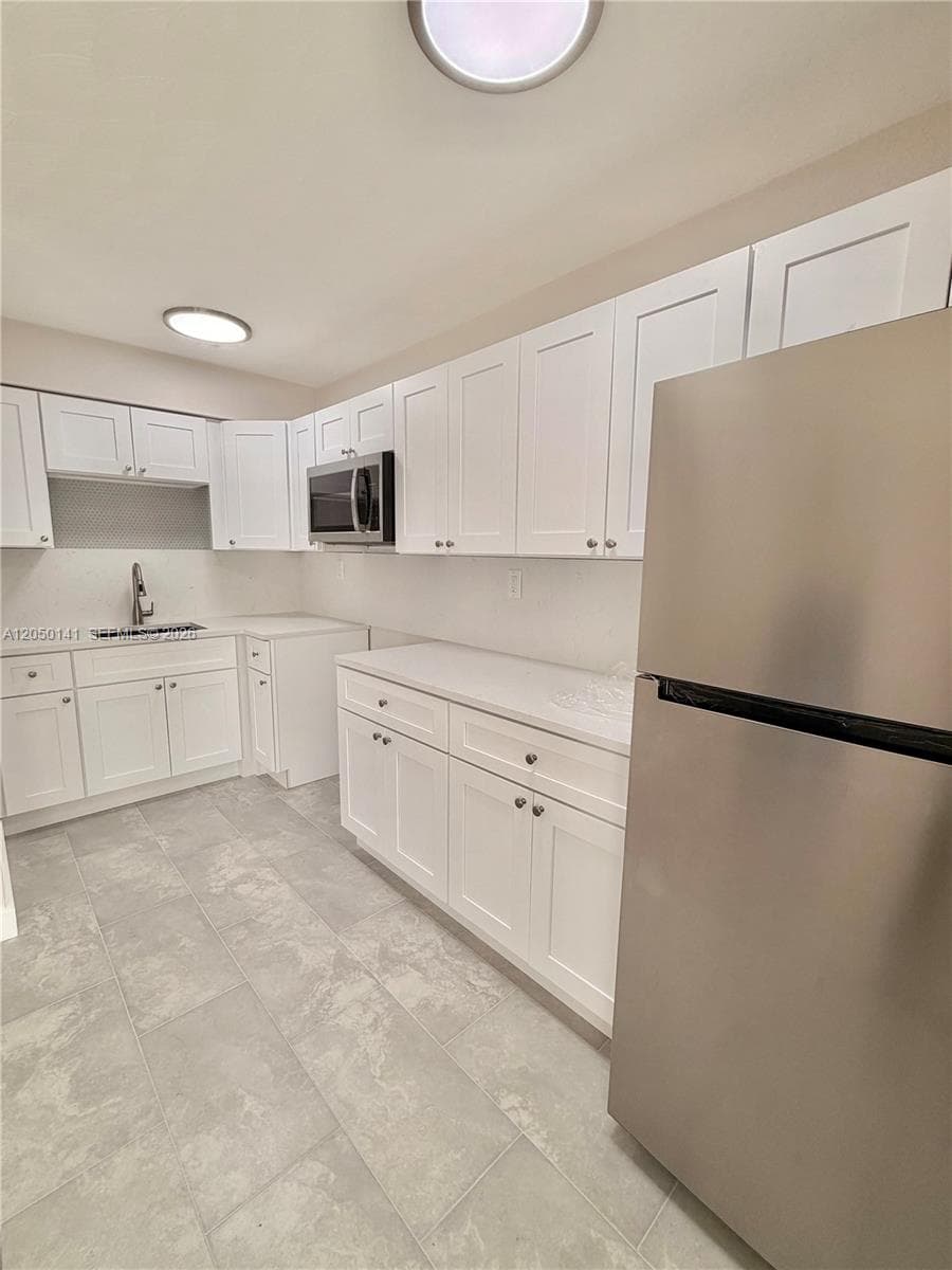 1632 NE 4th Pl # 2, Fort Lauderdale FL 33301 photo 5