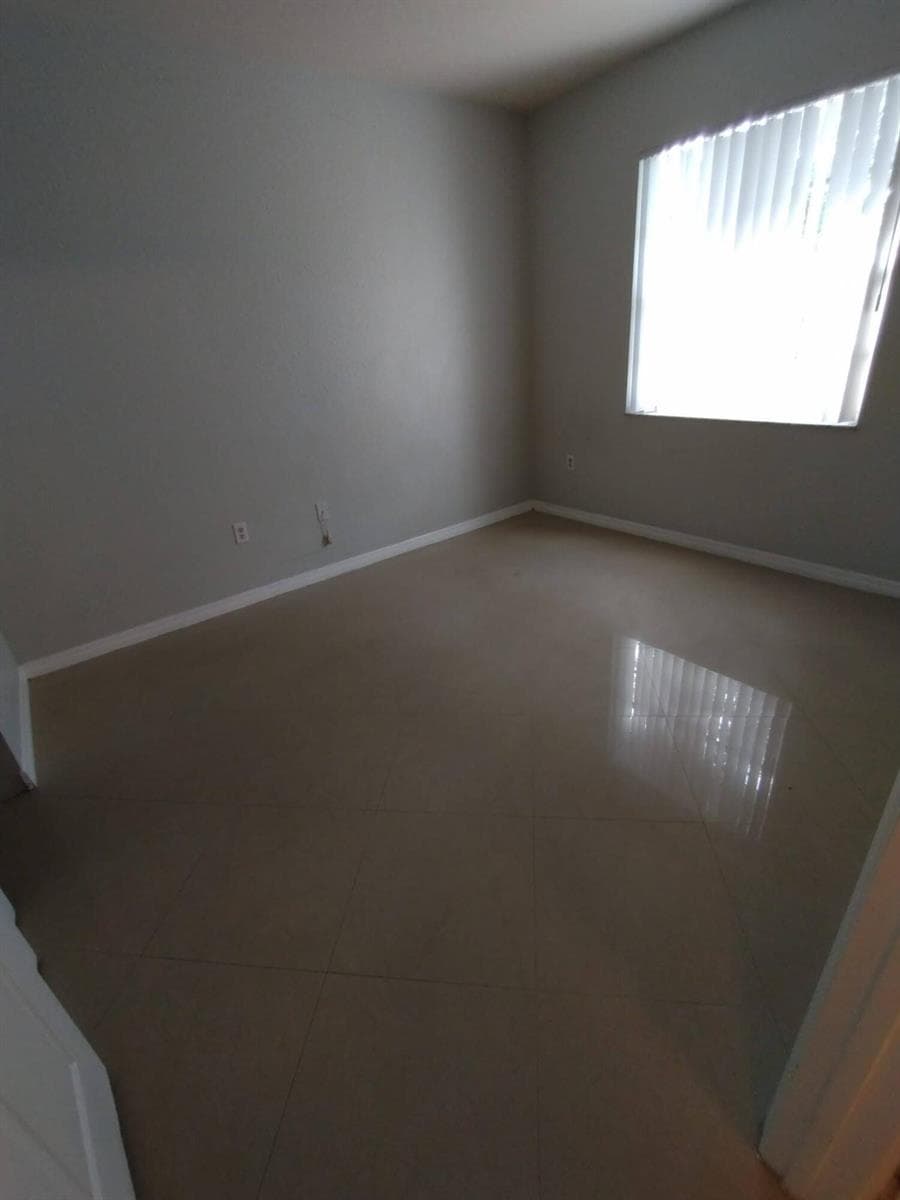 2307 Belmont Lane # 2307, North Lauderdale FL 33068 photo 4