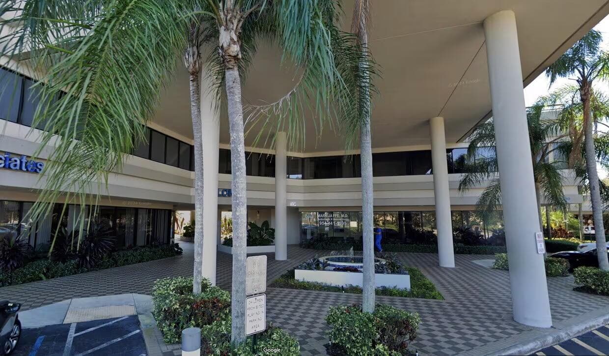 9850 Stirling Road # 233, Cooper City FL 33024
