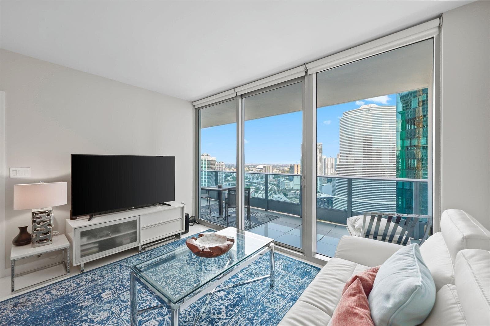 200 Biscayne Blvd Way # 3909, Miami FL 33131 photo 5