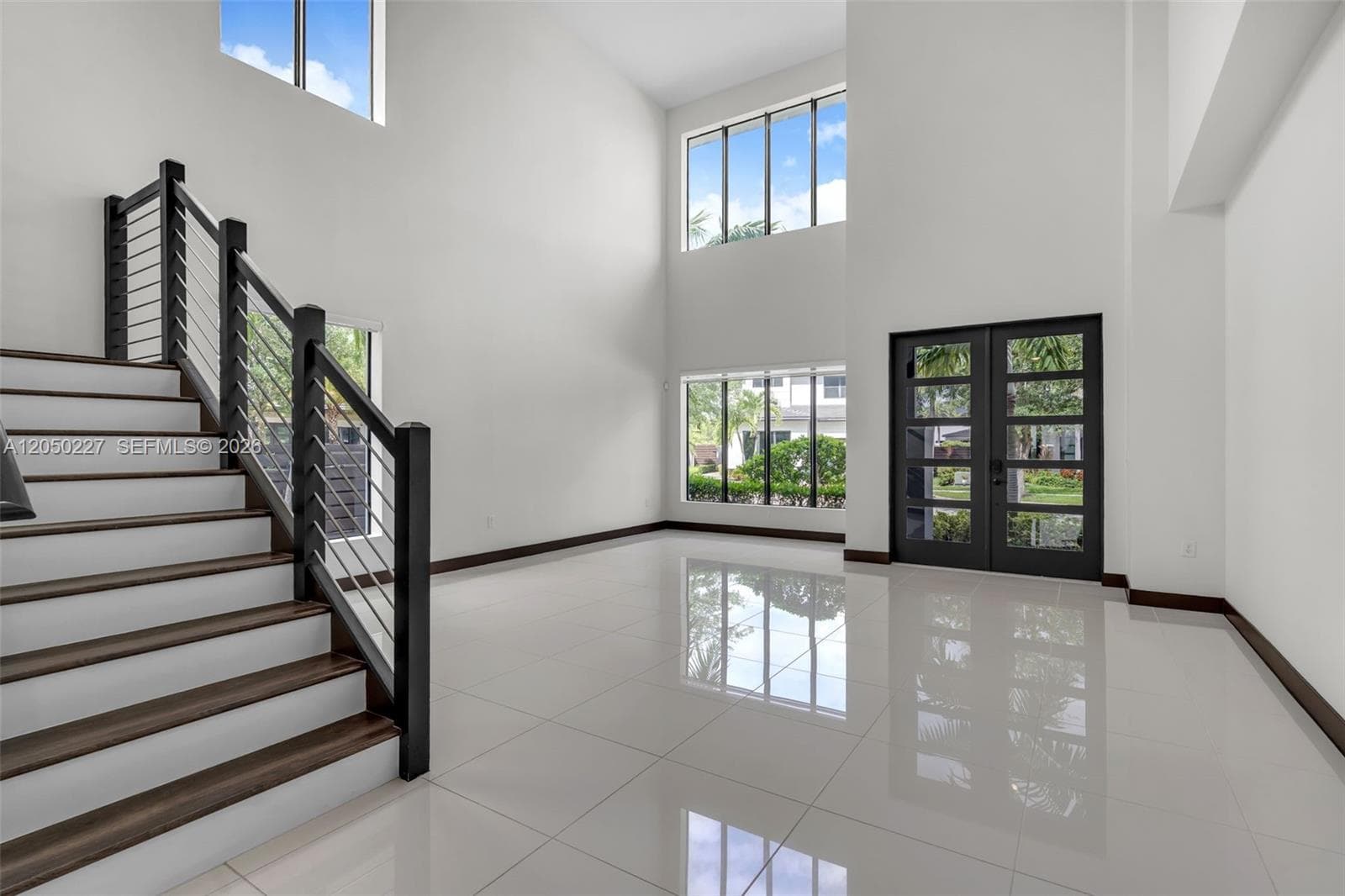 15455 NW 88th Ct, Miami Lakes FL 33018 photo 4