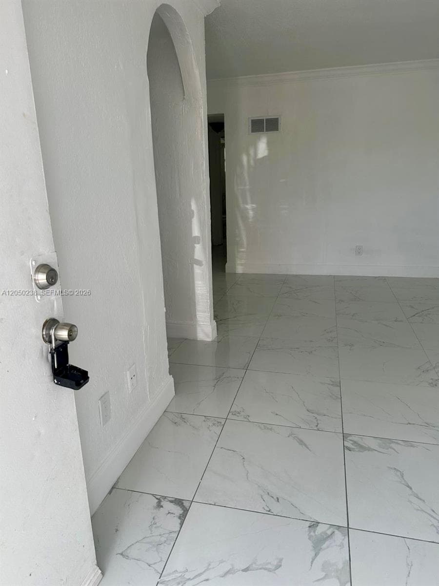 7101 SW 89th Ct # 104, Miami, FL 33173 photo 4