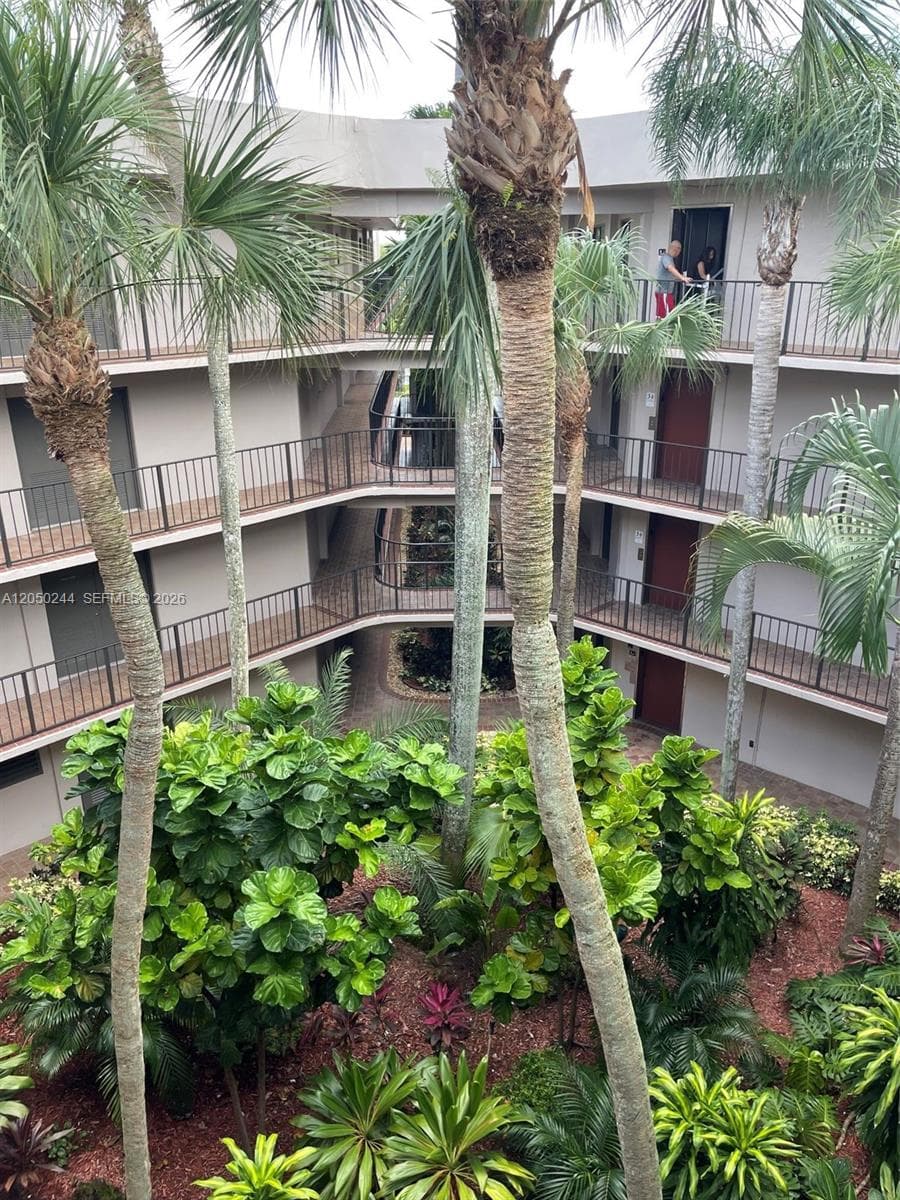 8520 SW 133rd Ave Rd # 406, Miami, FL 33183