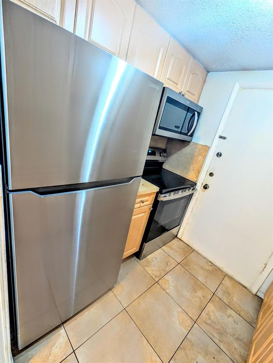 680 Miller Drive # W103, Miami Springs FL 33166 photo 2
