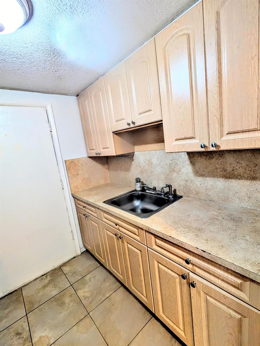 680 Miller Drive # W103, Miami Springs FL 33166 photo 3