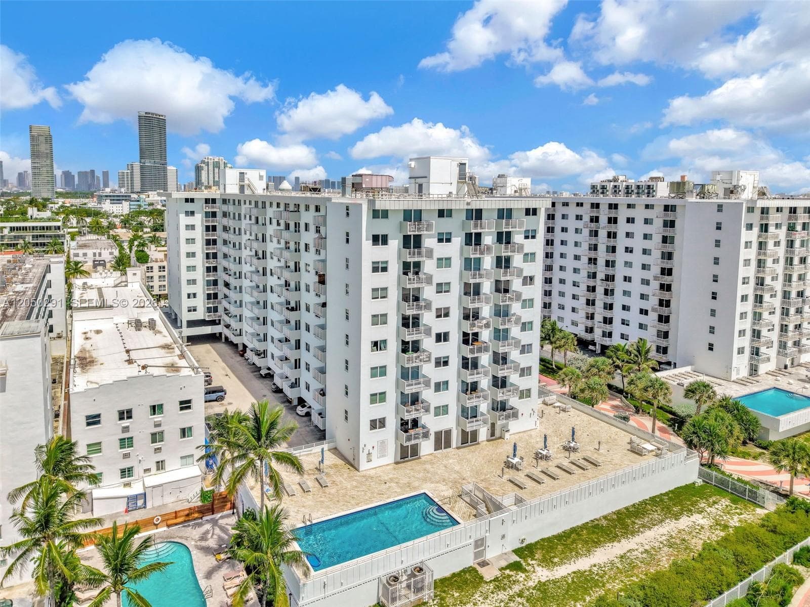345 Ocean Dr # 623, Miami Beach FL 33139 photo 5