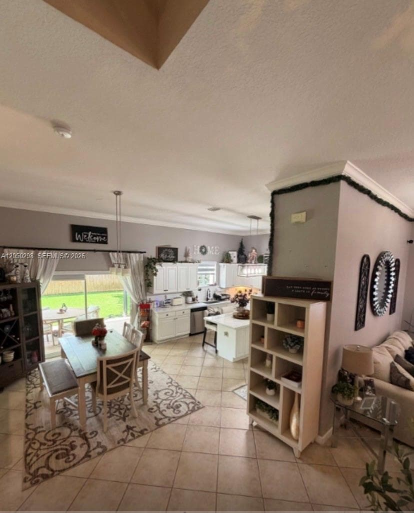 2116 NE 38th Rd, Homestead FL 33033 photo 4