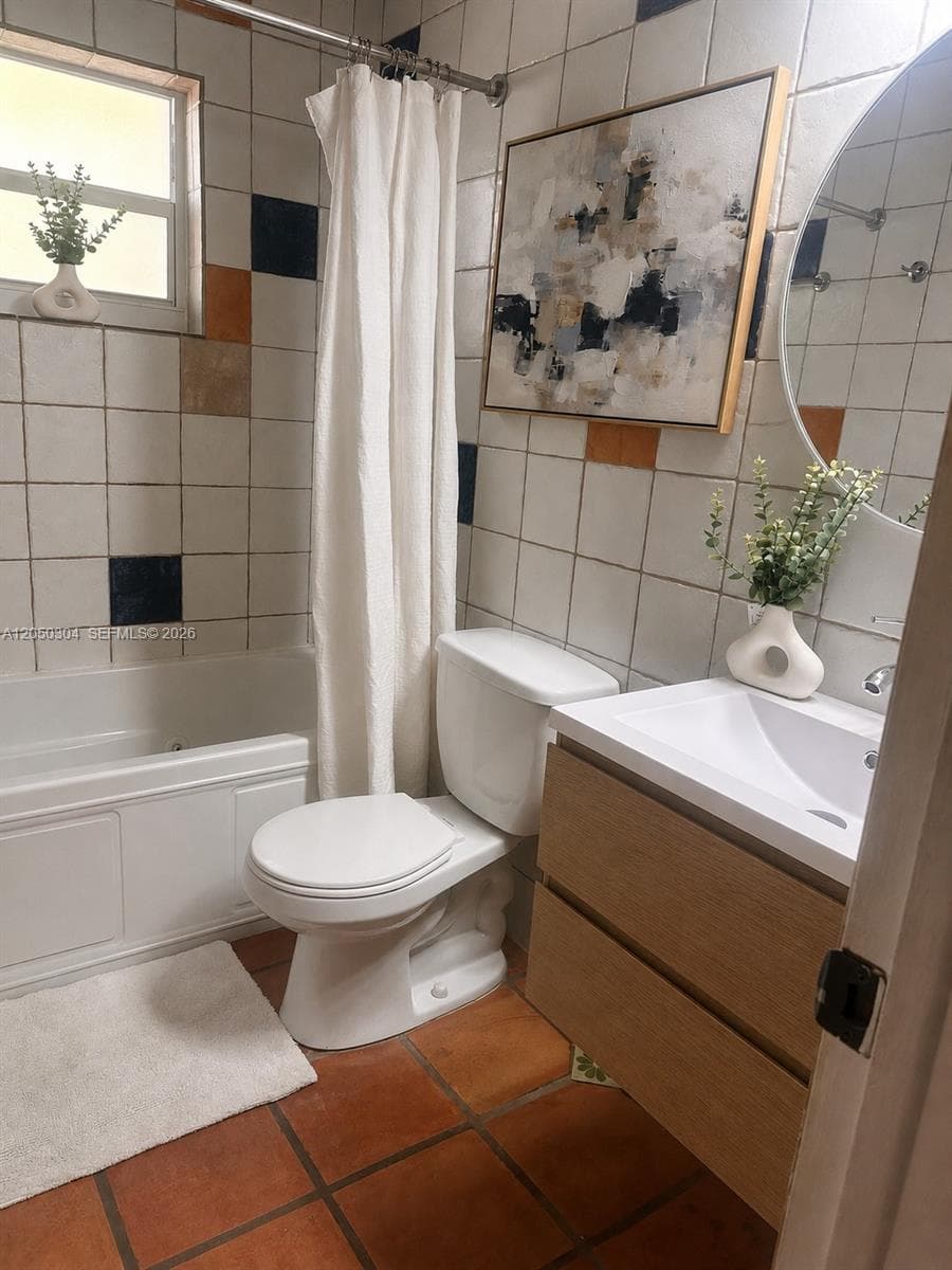1733 Mayo St # 7, Hollywood FL 33020 photo 3