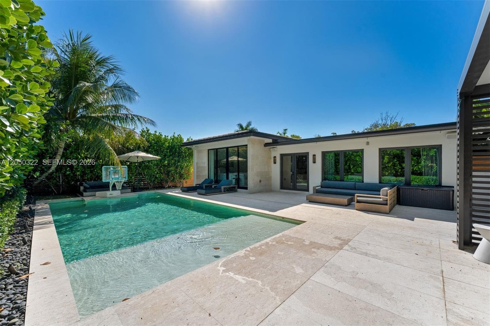 771 Fairway Dr, Miami Beach FL 33141 photo 3