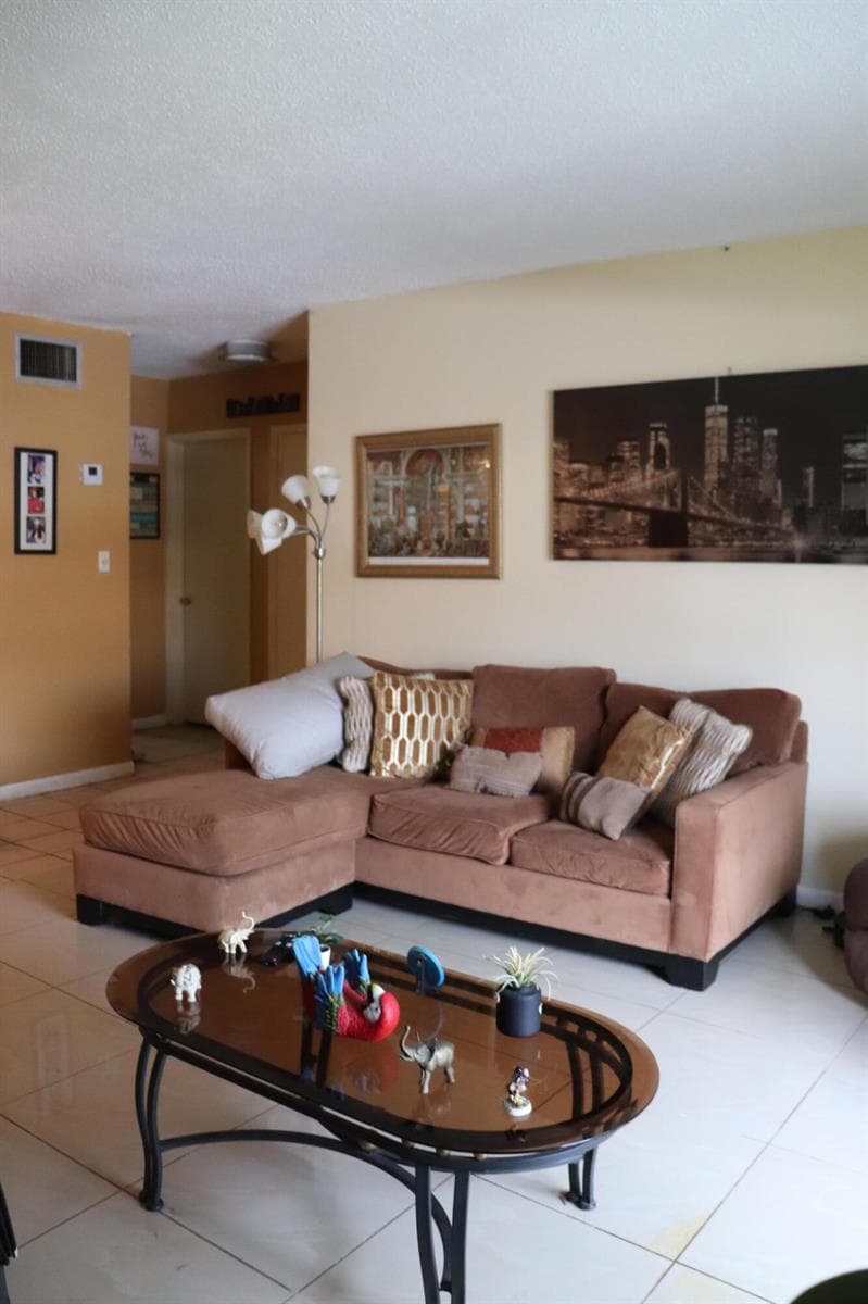 20500 NW 7th Avenue # 8, Miami Gardens FL 33169 photo 2