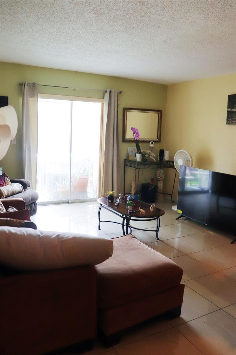 20500 NW 7th Avenue # 8, Miami Gardens FL 33169
