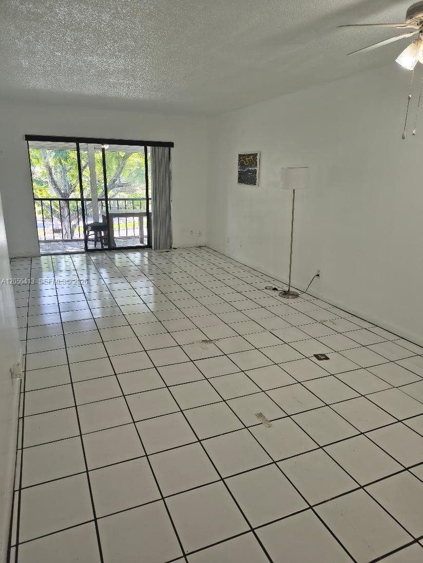 3105 oakland shores # J 207, Oakland Park FL 33309 photo 3