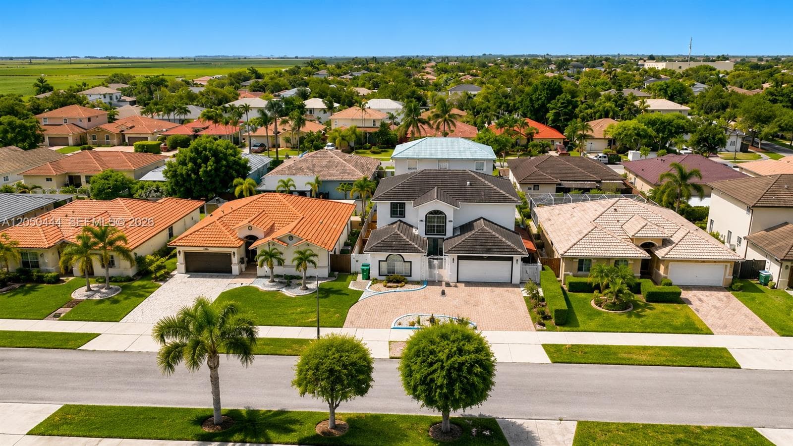 16075 SW 149th Ter, Miami FL 33196 photo 5