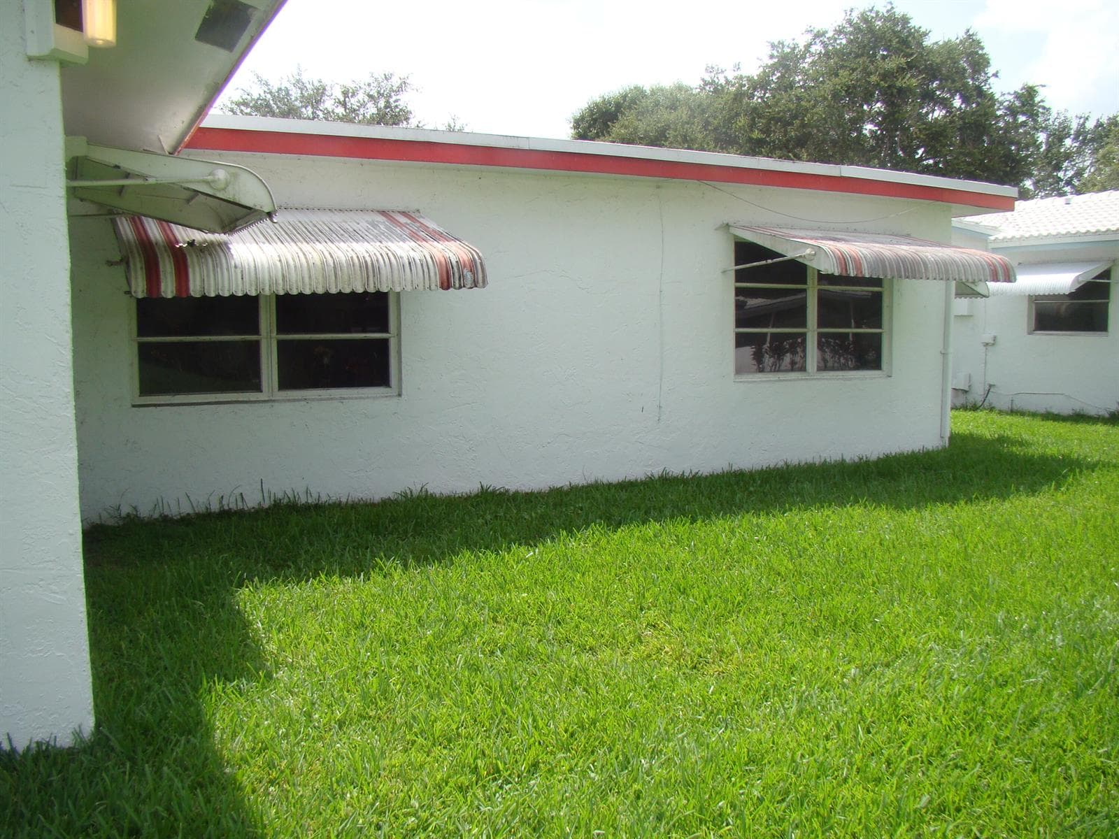 1611 NW 82nd Terrace, Plantation FL 33322 photo 5