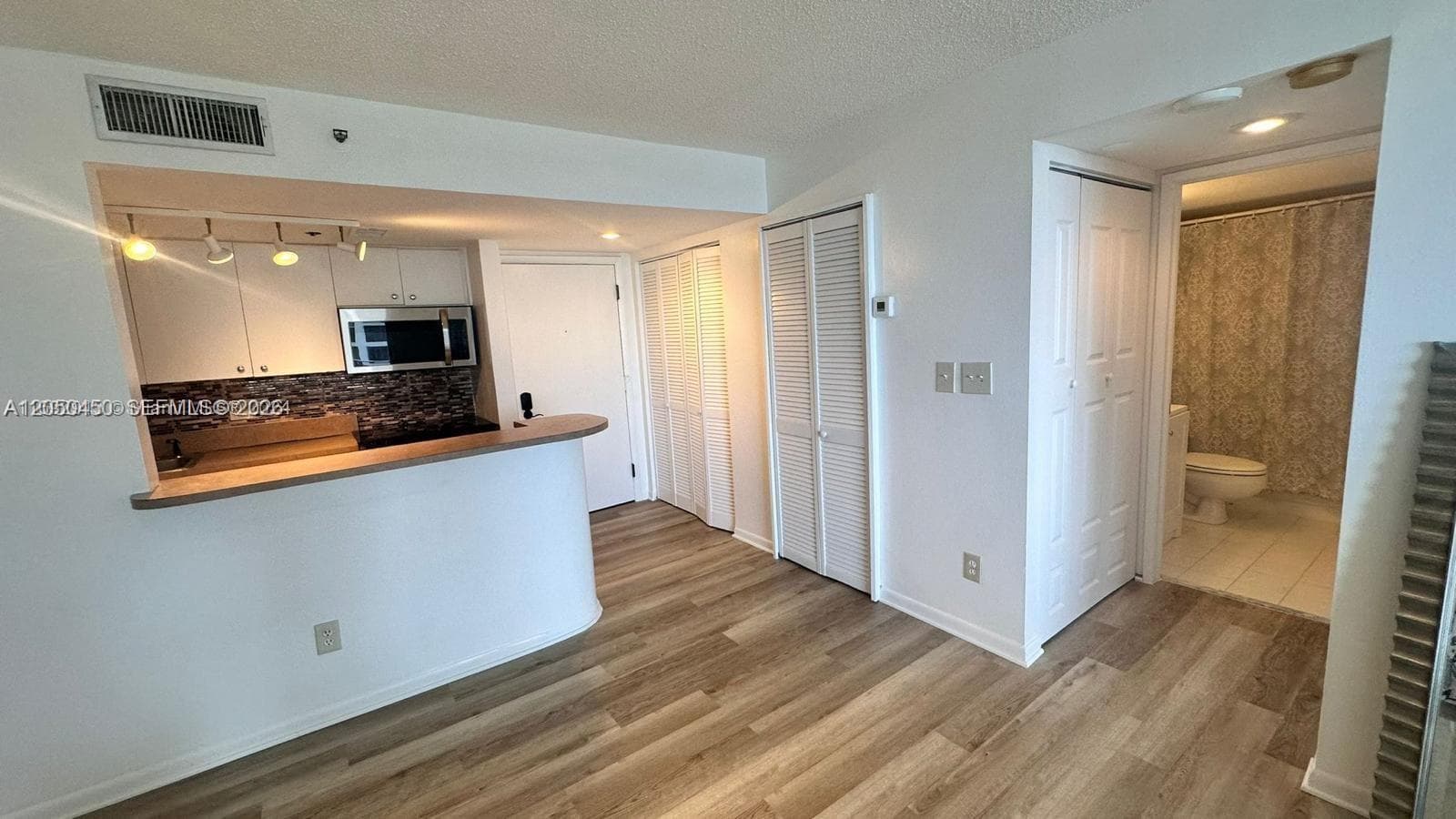 770 Claughton Island Dr # 2107, Miami FL 33131 photo 2