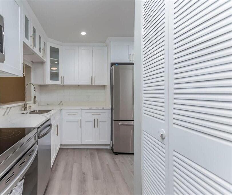 454 Lakeview Drive # 1, Weston FL 33326 photo 4