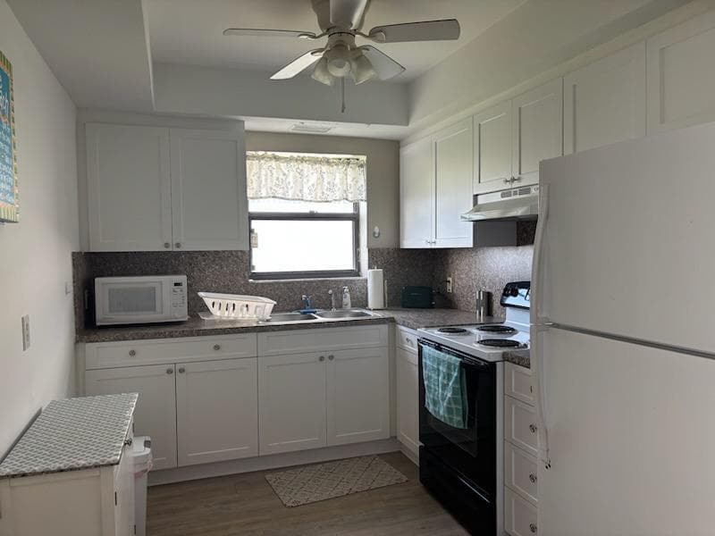 302 New Hampshire Street # 1ab, Hollywood FL 33019 photo 3