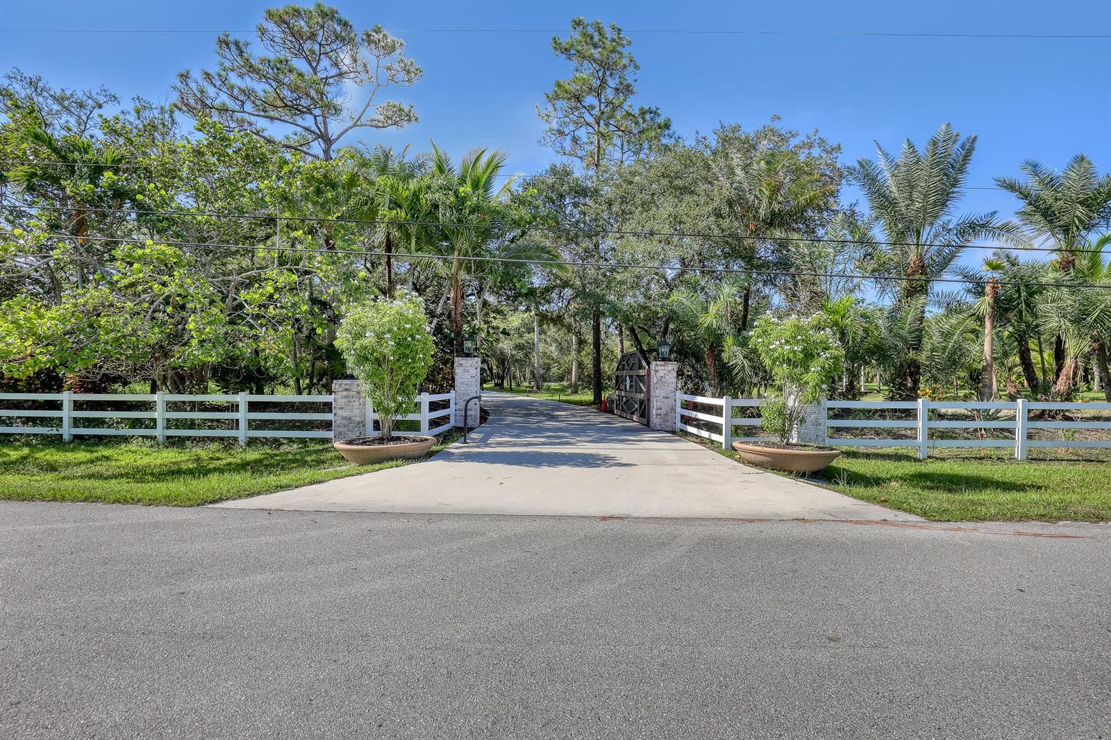 10780 Anderson Lane, Wellington FL 33449 photo 3