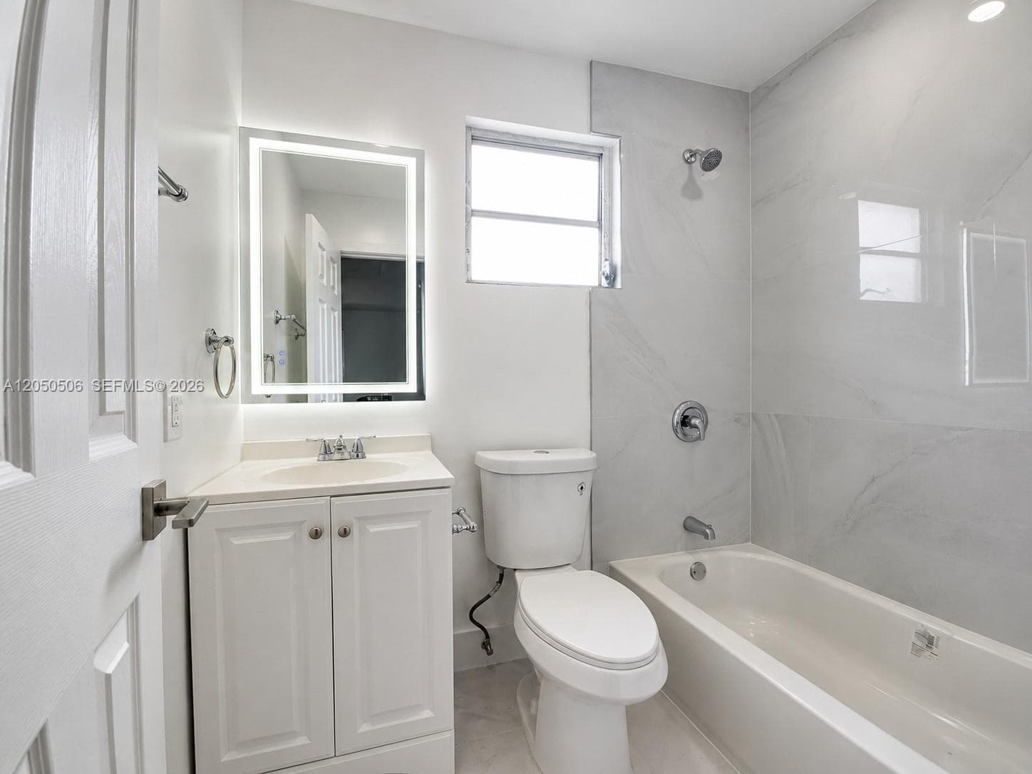 5190 E 1st Ave # B, Hialeah FL 33013 photo 5