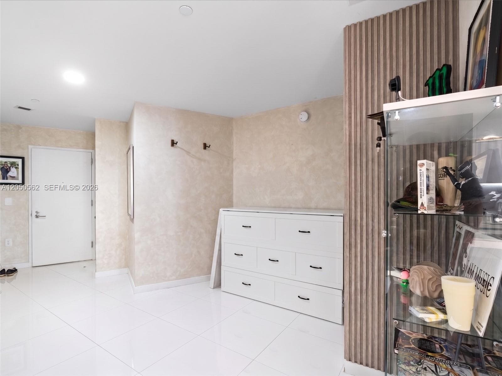 851 NE 1st Ave # 3000, Miami FL 33132 photo 4