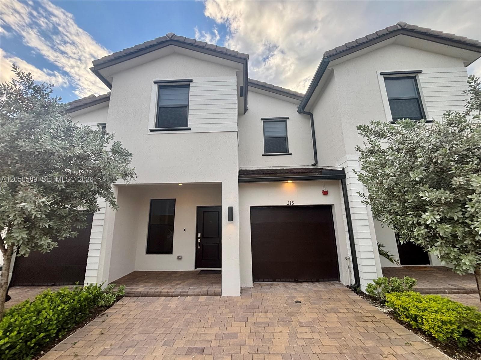 218 SW 159th Ct, Pembroke Pines FL 33027