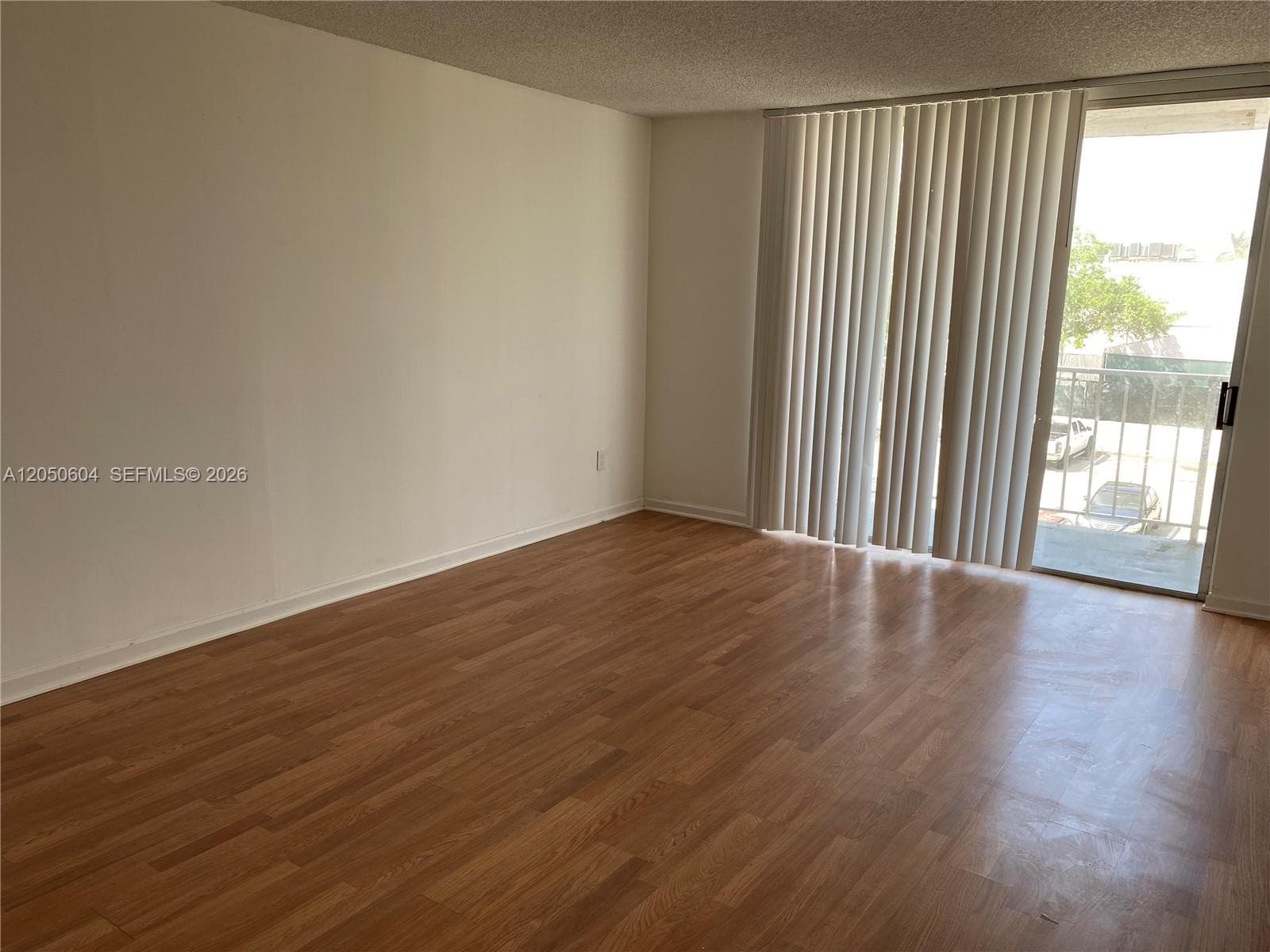 486 NW 165th St Rd # 307, Miami FL 33169 photo 2