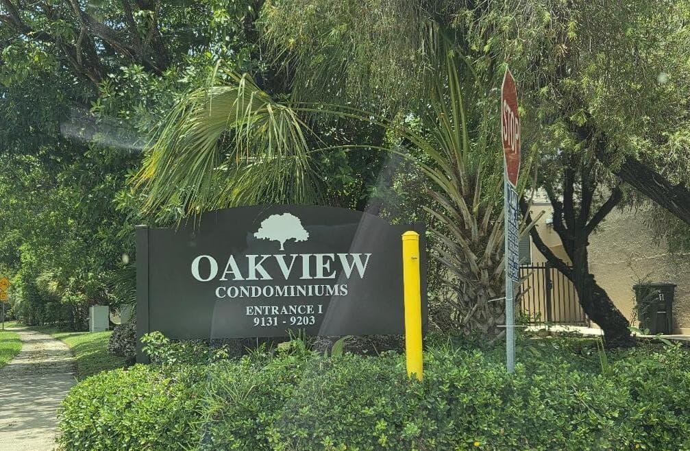 9187 Fontainebleau Boulevard # 419, Miami FL 33172 photo 2