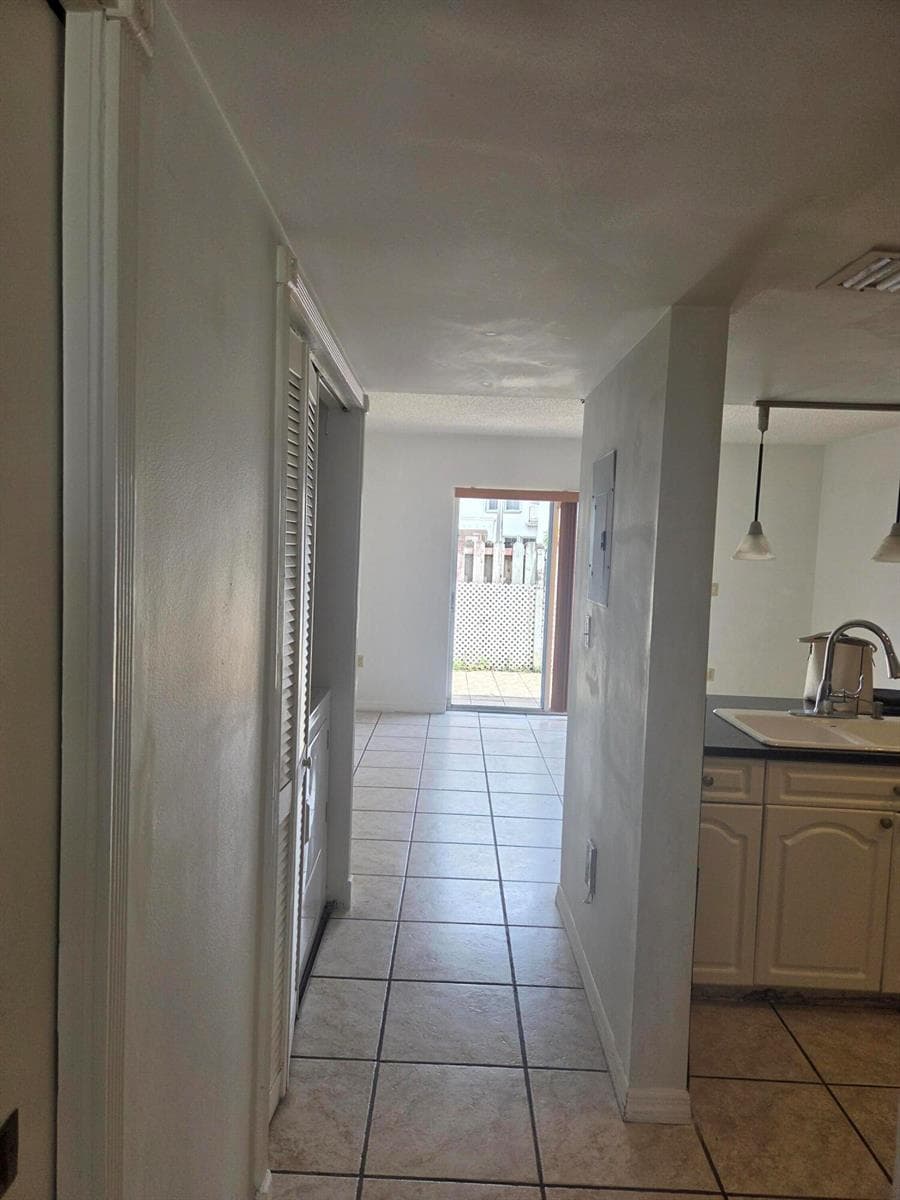 9187 Fontainebleau Boulevard # 419, Miami FL 33172 photo 5
