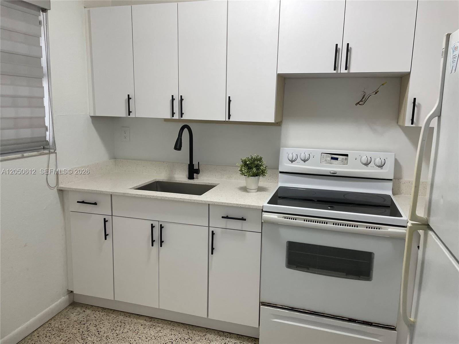 142 SW 18th Ave # 19, Miami FL 33135 photo 2