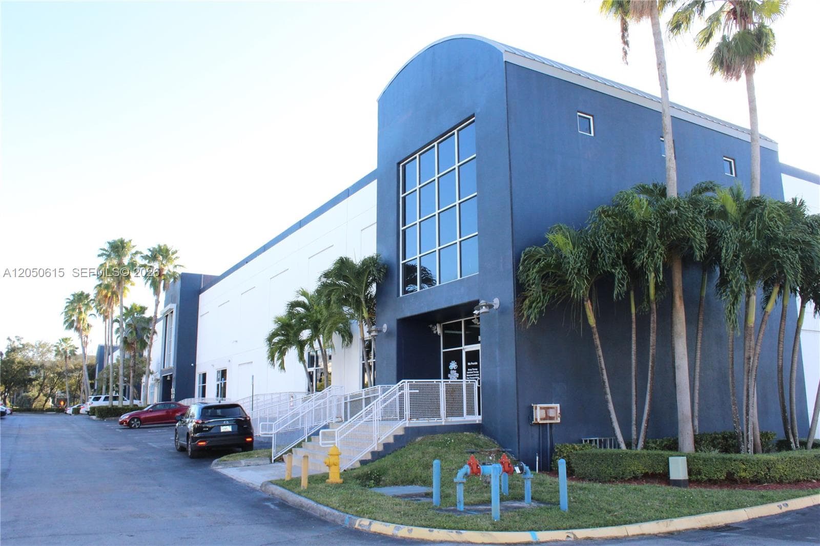 7620 NW 25th St # 1, Miami FL 33122 photo 2