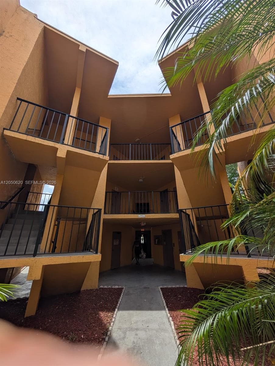 4354 NW 9TH AVE # 2C, Deerfield Beach FL 33064 photo 2